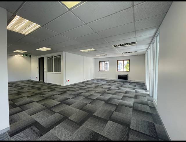 189M² OFFICE TO LET IN SANDTON CENTRAL